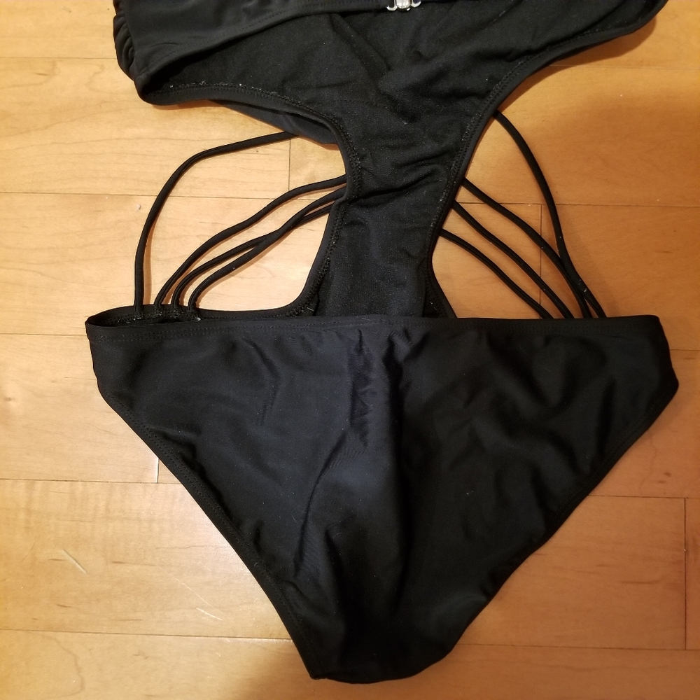 NWOT Sexy Black Strappy Monokini - Picture 6 of 8
